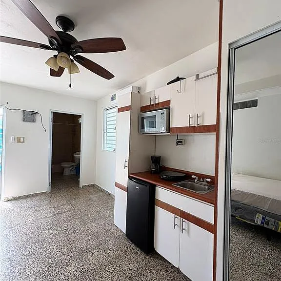6B Avenue — Photo 7