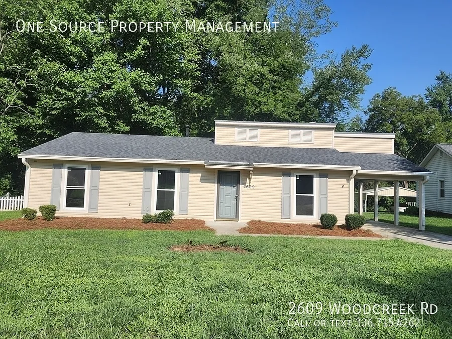 3 bed, 1.5 bath, 1232 sqft, $1,500 — Photo 2