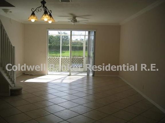3rd image of 2452 Cordoba Bnd