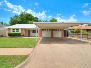 302 Kimberly Ln, Yukon, OK 73099