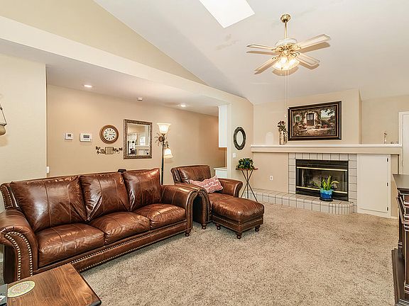 5th image of 3431 S Heritage Street
