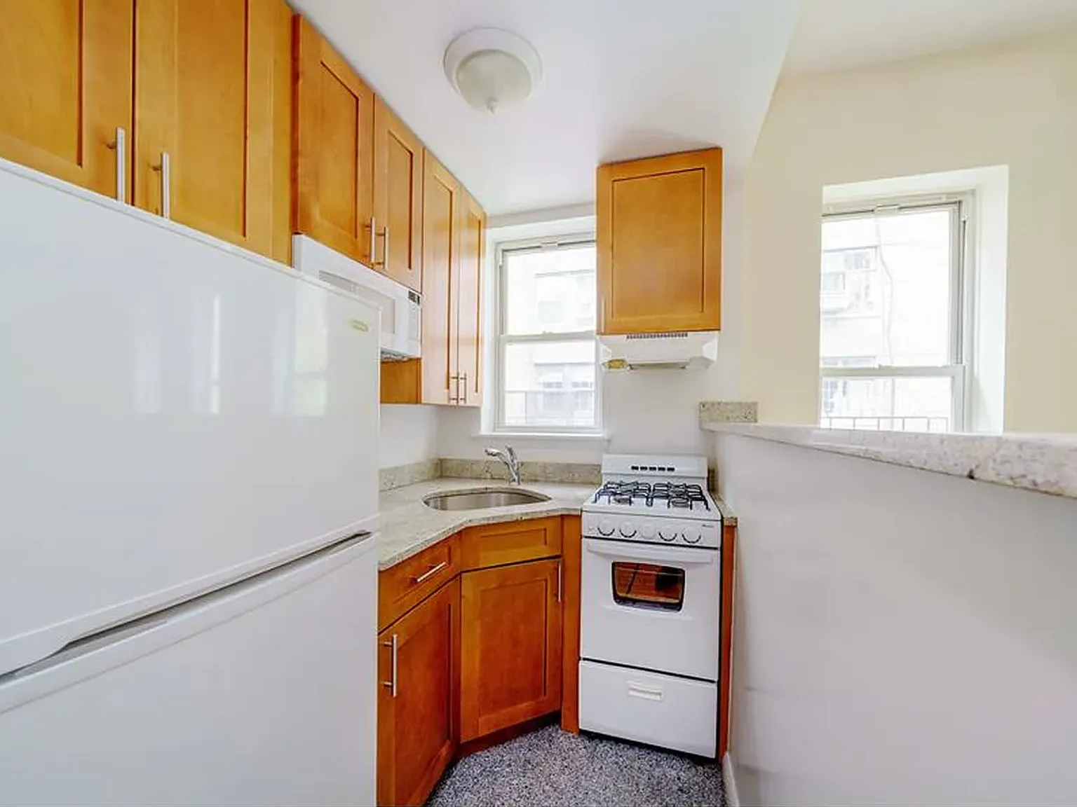 144 East 22nd Street — Photo 2