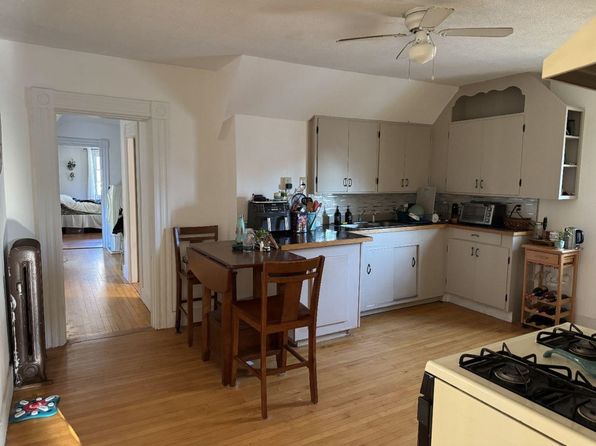 107 Russell St #2