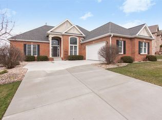 1600 Shenandoah Dr, Waunakee, WI 53597