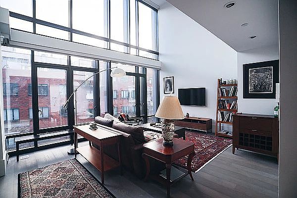 1st image of 429 Kent Ave #D722c