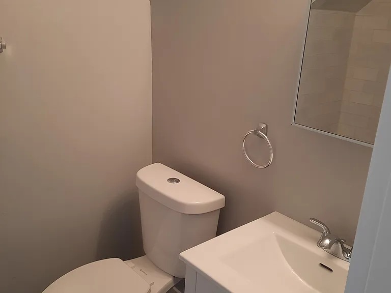 109 Albert St S #2 — Photo 10