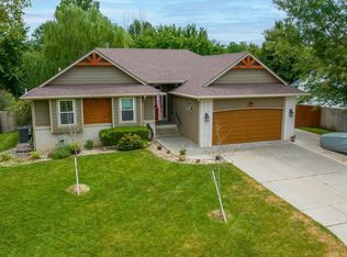 1312 S Gasaway Dr, Derby, KS 67037