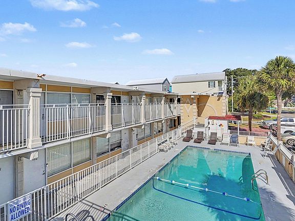 3rd image of 2600 S Ocean Blvd. #110