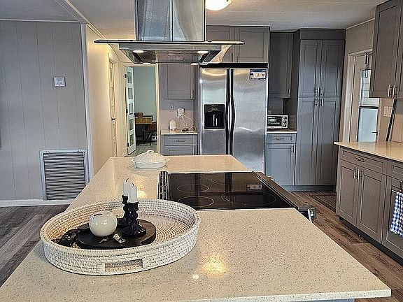 4th image of 6615 NW 29th Ct #702
