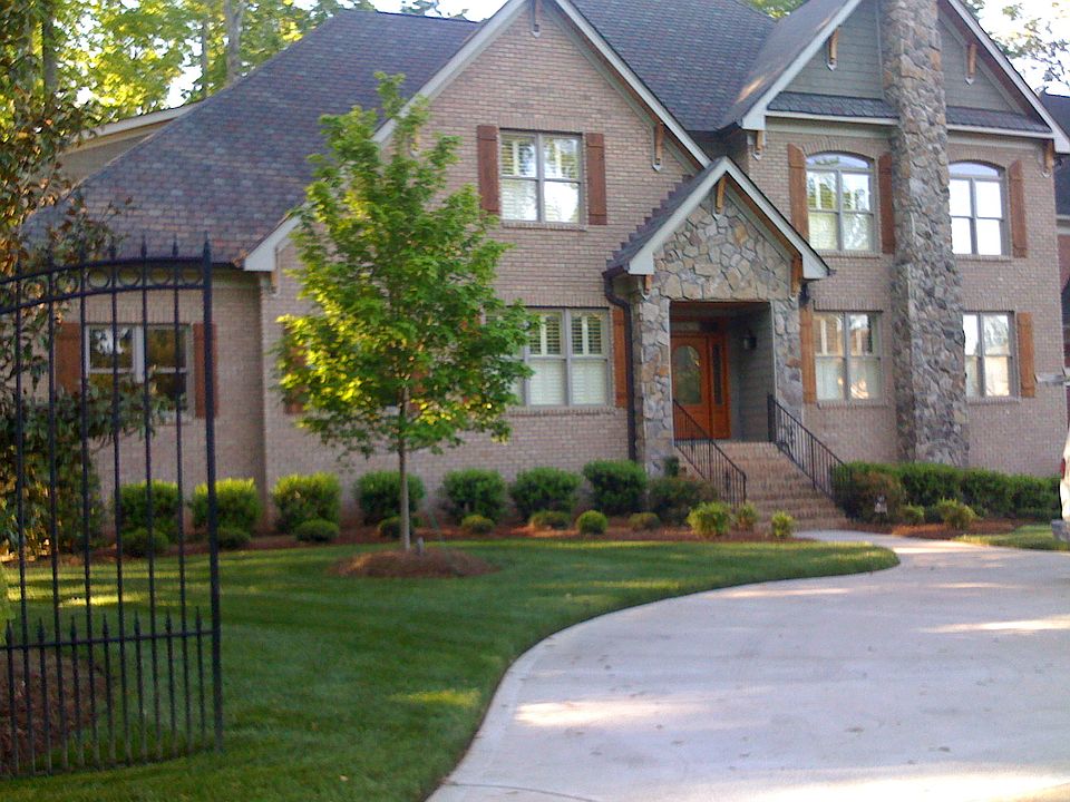 1305 Wendover Park Ln, Charlotte, NC 28211 Zillow