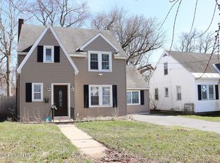 7 Selden St, Schenectady, NY 12304