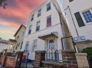 205 42nd St, Union City, NJ 07087