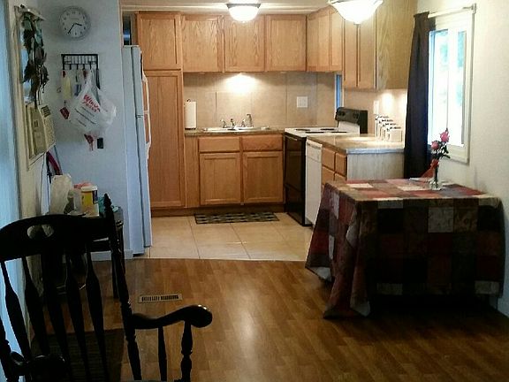 5th image of 13618 11th Ave S #32