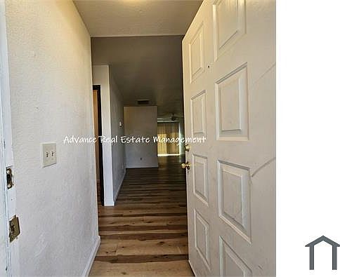 3rd image of 5 Eckert Ct