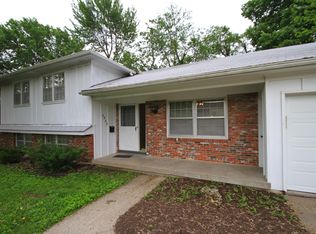 3835 W 95th Ter, Overland Park, KS 66206