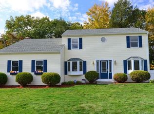 106 Laurel Dr, Killingly, CT 06241