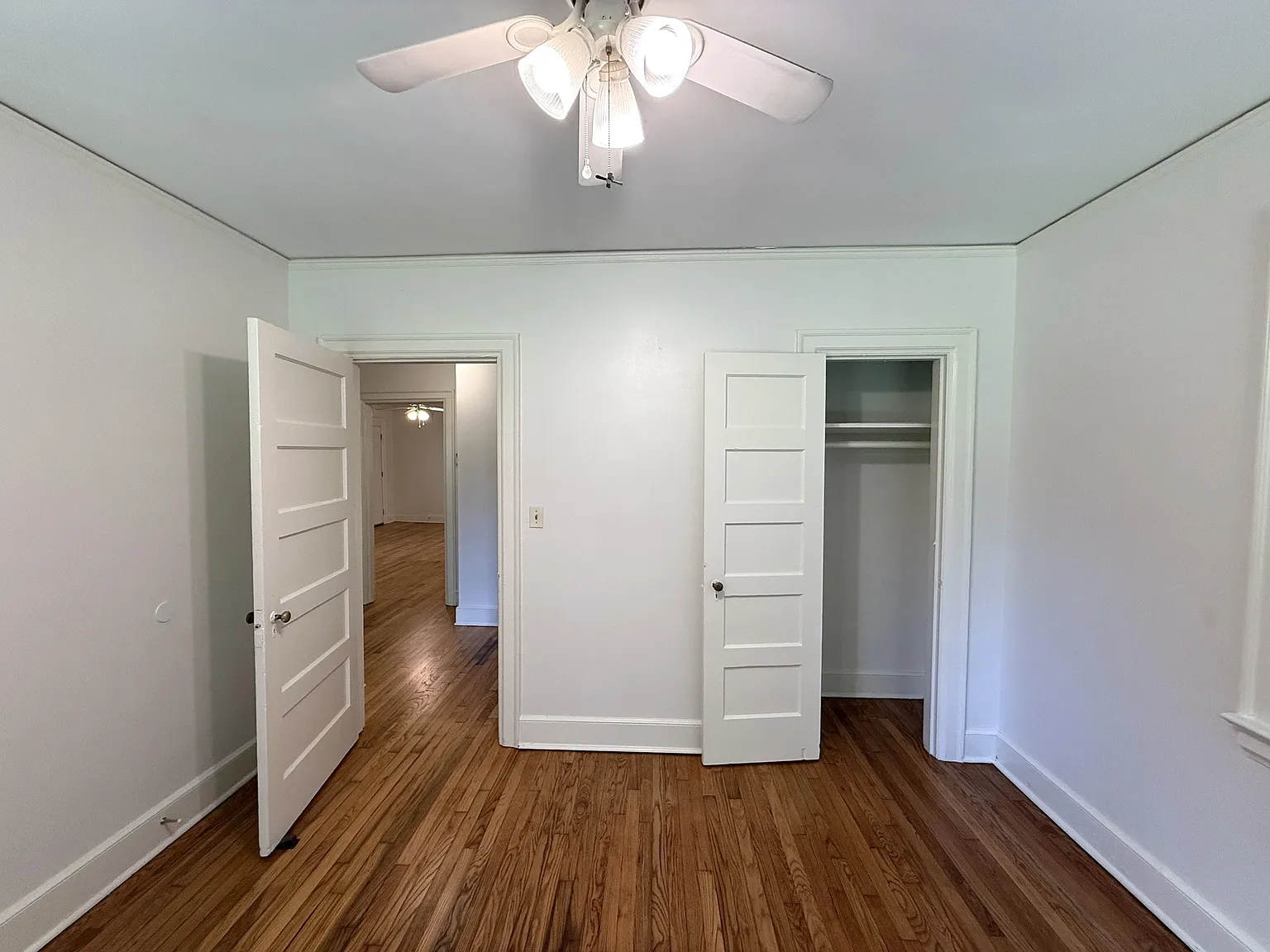 807 East Edgemont Avenue - 1 — Photo 2