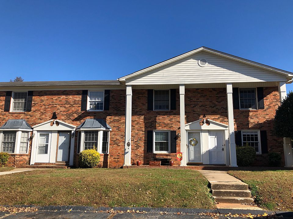 Coach House Condominiums
