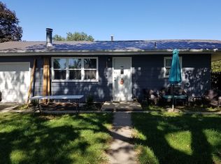 406 Manchester St, Pickrell, NE 68422