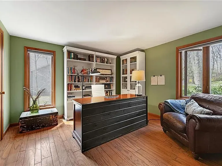 5218 Foxcroft Dr — Photo 17