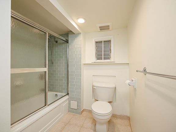 3rd image of 1115 Palmerston Ave