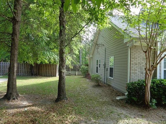 3rd image of 60 Violet Ln