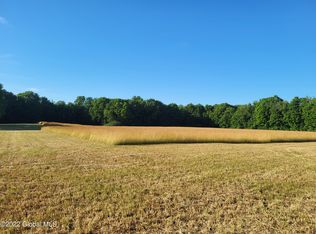 30 Log Woods Rd, Troy, NY 12180