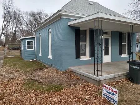 1st image of 720 Lincoln Ave