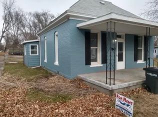 720 Lincoln Ave, Mattoon, IL 61938