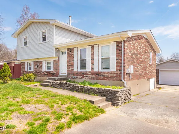 6701 Santom Ln, Louisville, KY 40291