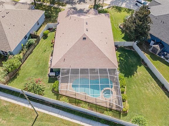 2nd image of 2616 Valencia Grove Dr