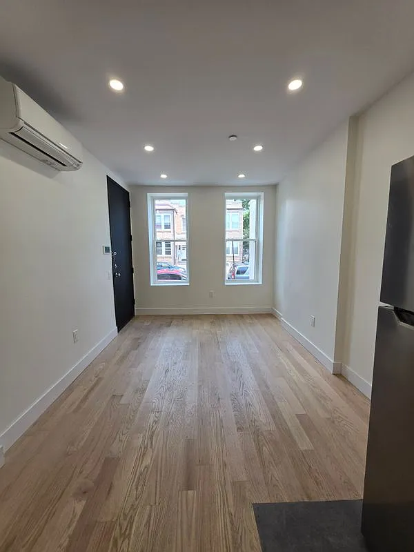 2 bed, 2.0 bath, 800 sqft, $3,150 — Photo 4