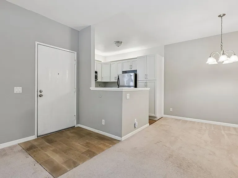 3674 Oakwood Ter #203 — Photo 12