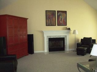 4 Two Rivers Ln, New Milford, CT 06776