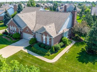 44742 Aspen Ridge Dr, Northville, MI 48168