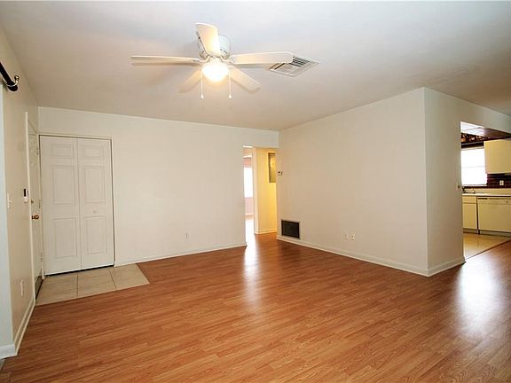 5th image of 1394 W Portillo Dr