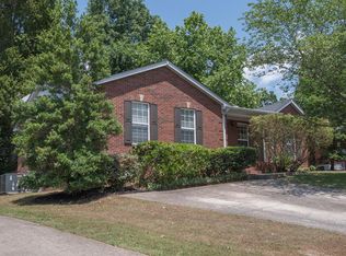 305 Eisenhower Dr, Ashland City, TN 37015