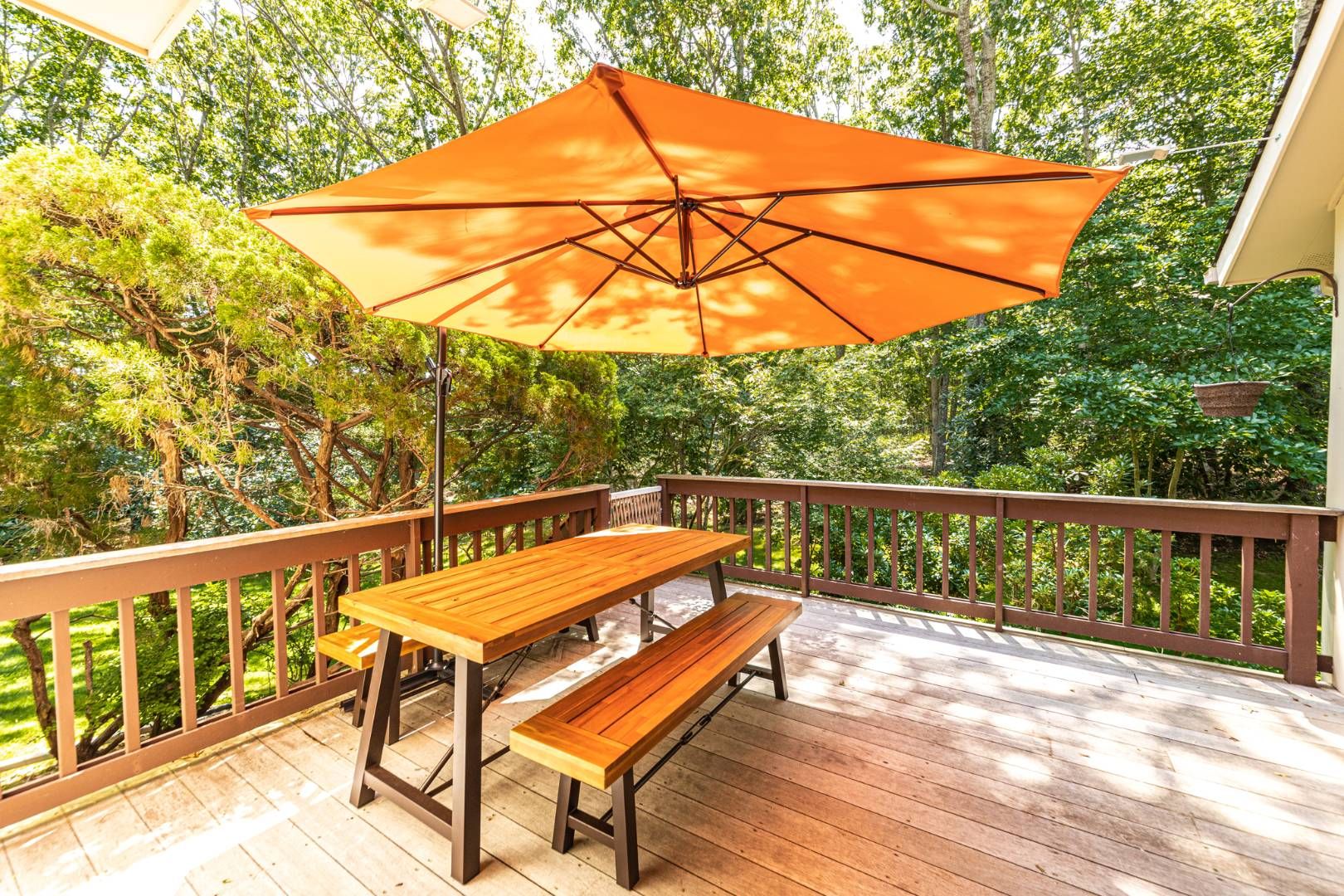  Back Deck, private w/Dining