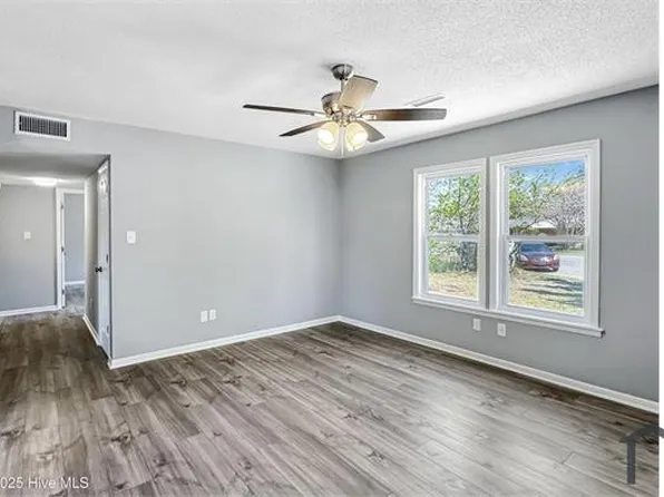 1602 Forbes Ct, Wilmington, NC 28405