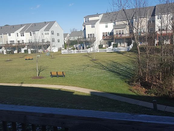 4th image of 8149 Belton Cir