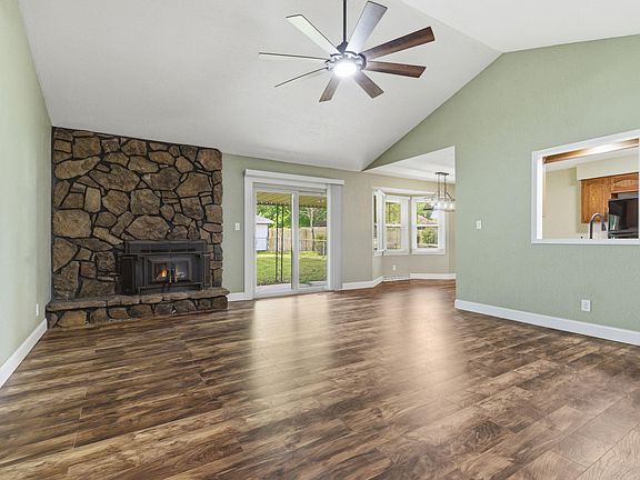 2nd image of 504 W Bell Street