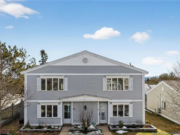 50 McAuley Dr #16, Moncton, NB E1A 6R2