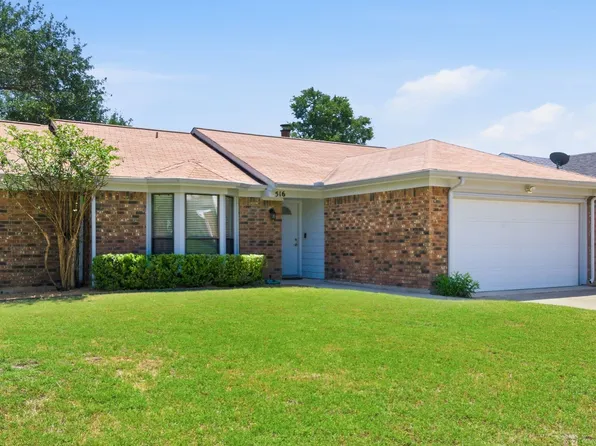 516 Winter Wood Dr, Grapevine, TX 76051