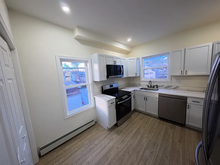 11 Adams St #2 — Photo 10