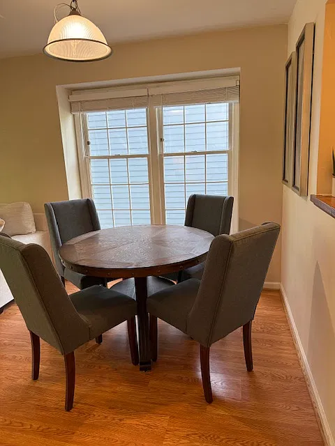 2 bed, 2.5 bath, 1081 sqft, $2,200 — Photo 3