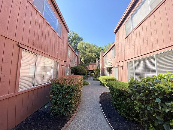 2nd image of 2317 I St APT 7
