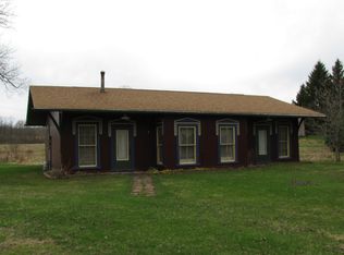 517 Carpenters Corners Rd, Clarks Mills, PA 16114