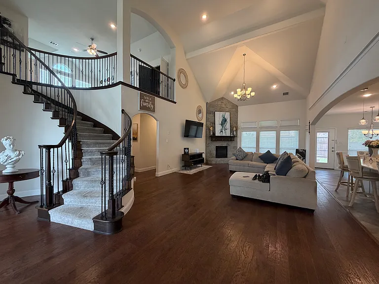9840 El Colina Dr — Photo 2