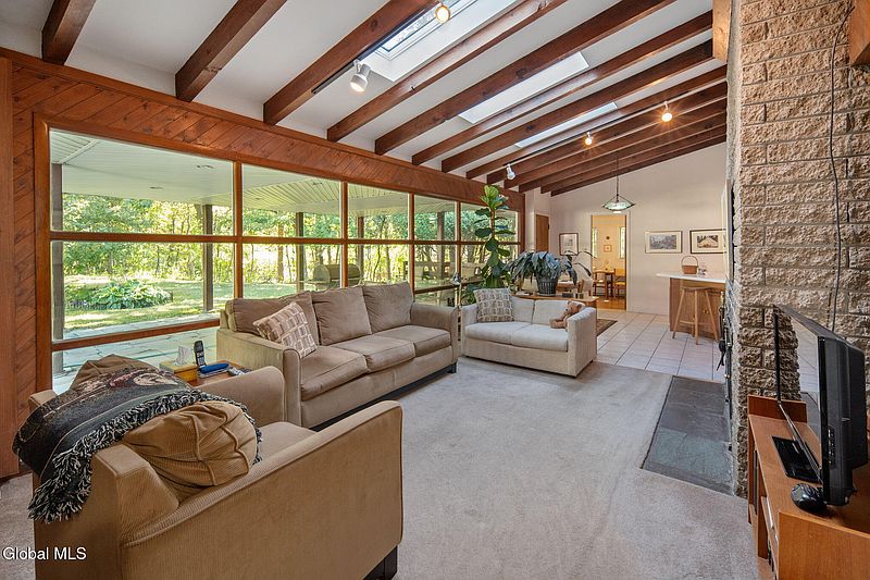 2nd image of 214 Juniper Drive