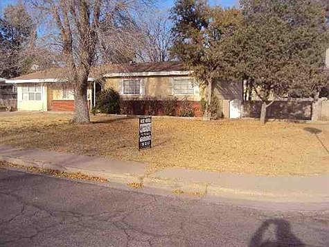 1st image of 2804 N Northwest Dr